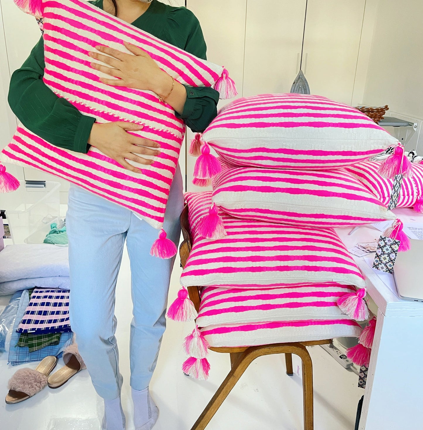 Antigua Pillow - Neon Pink