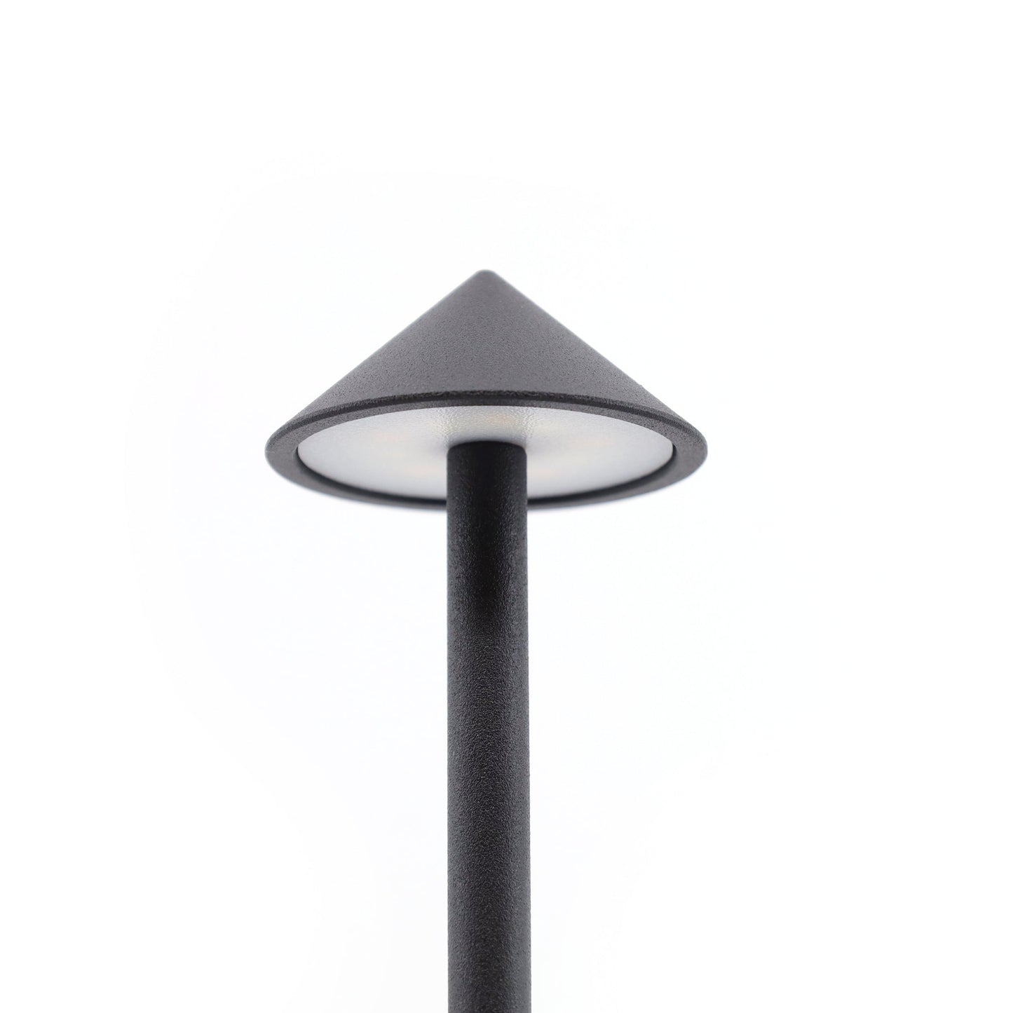Shade Crest Rechargeable Table Lamp // Black - Disselt Designs