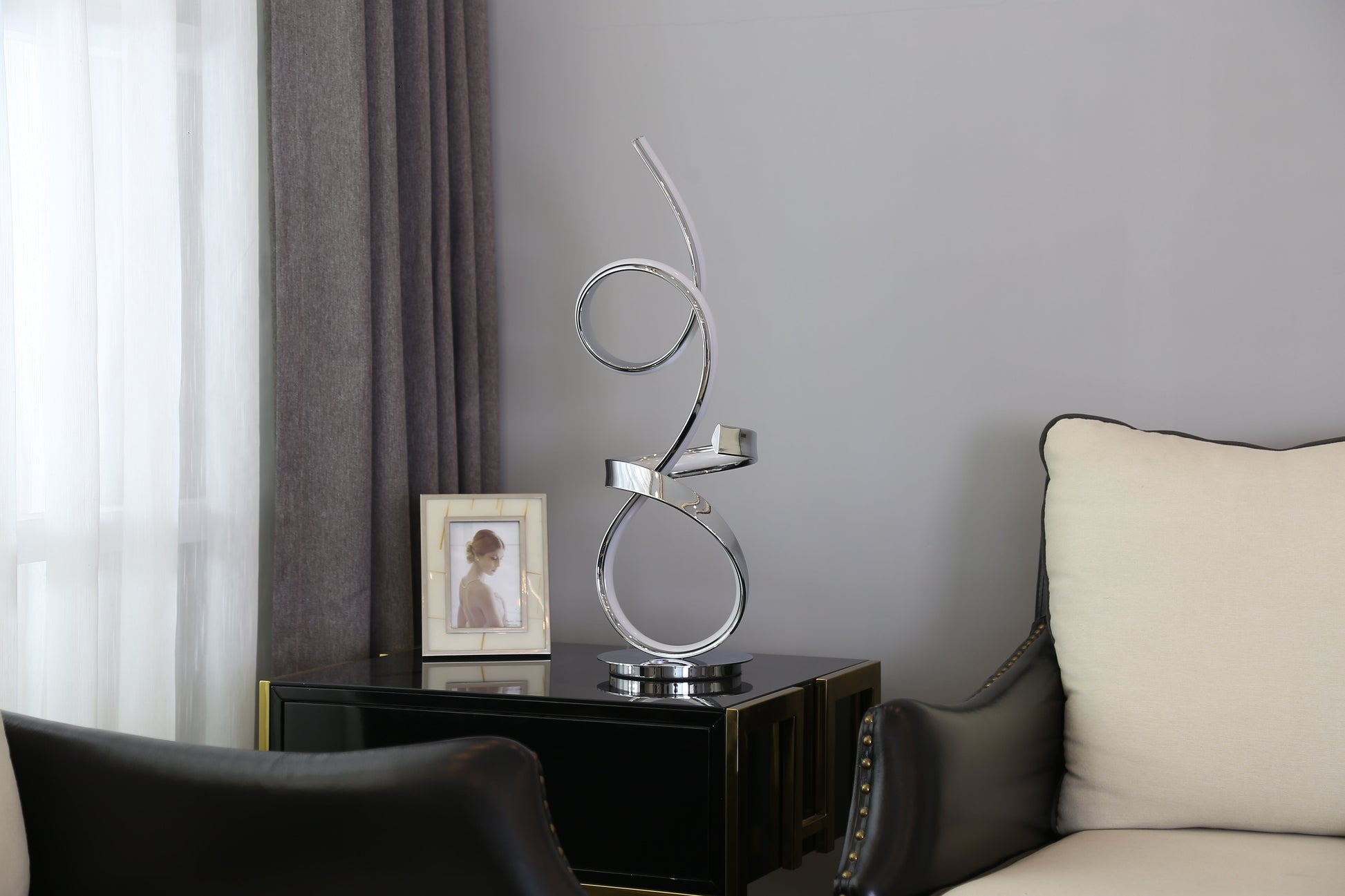 Amsterdam LED with Touch Dimmer Table Lamp // Chrome - Disselt Designs