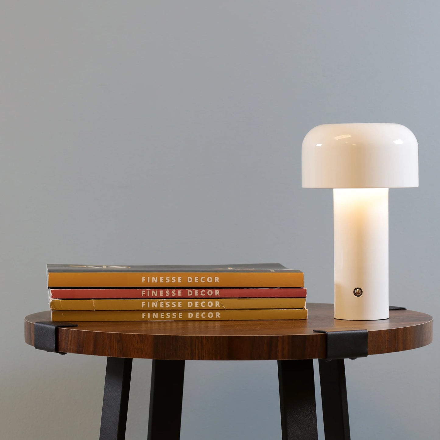 Silhouette Rechargeable Lamp // White - Disselt Designs