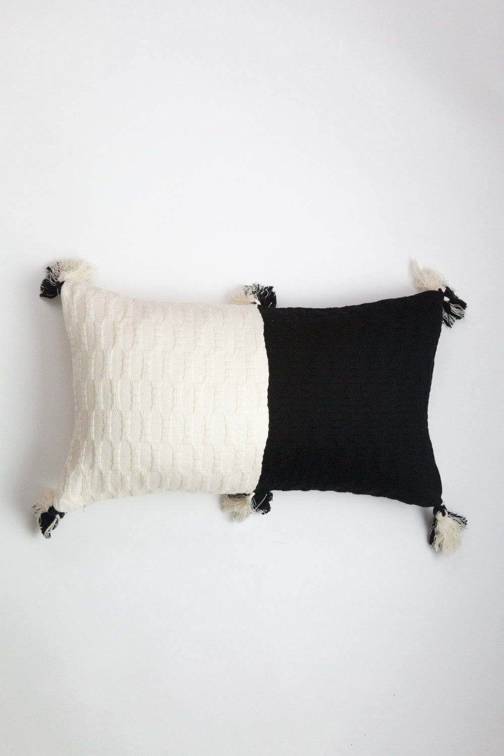 Antigua Pillow - Black & Natural White Colorblocked