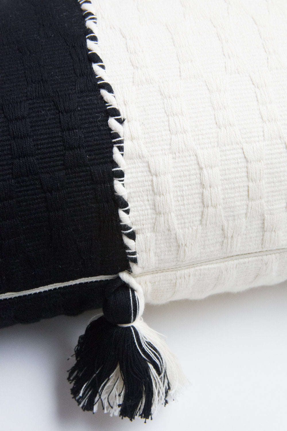 Antigua Pillow - Black & Natural White Colorblocked