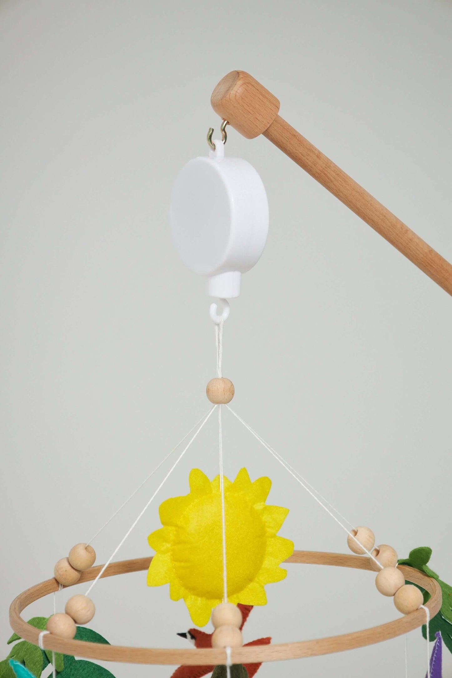 KIDS JUNGLE | Montessori Baby Mobile Set - Disselt Designs
