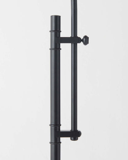 Leo Floor Lamp