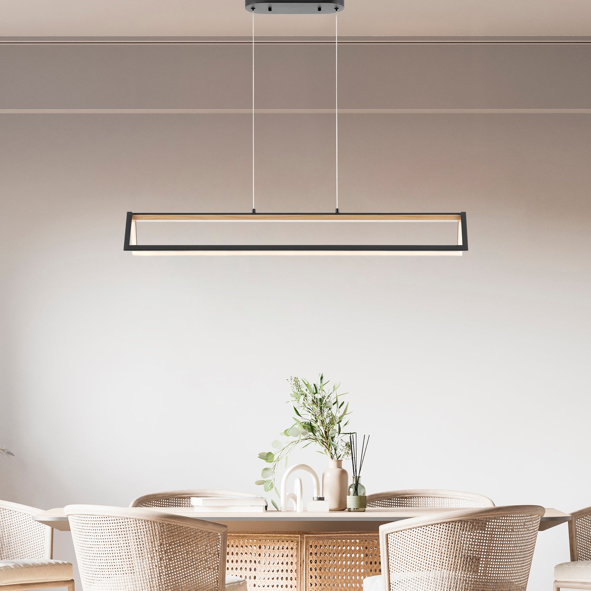 Chandelier Satin Black & Wood - Disselt Designs