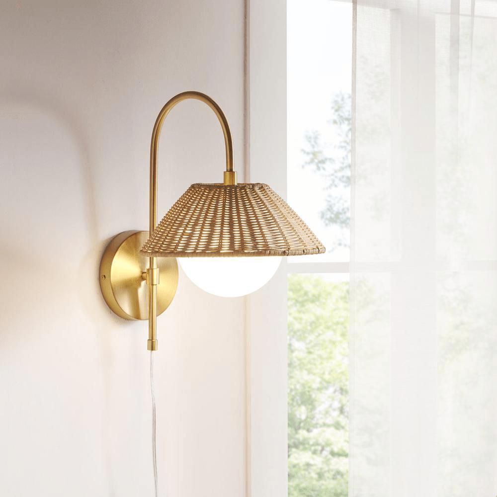 LAGUNA | Rattan Weave Gold-finish Wall Sconce - Disselt Designs