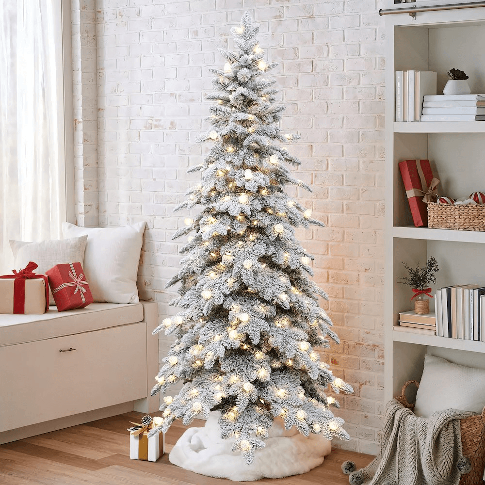 GORG 6 | 6Ft Flocked Artificial Christmas Tree with Adjustable Lights - Disselt Designs