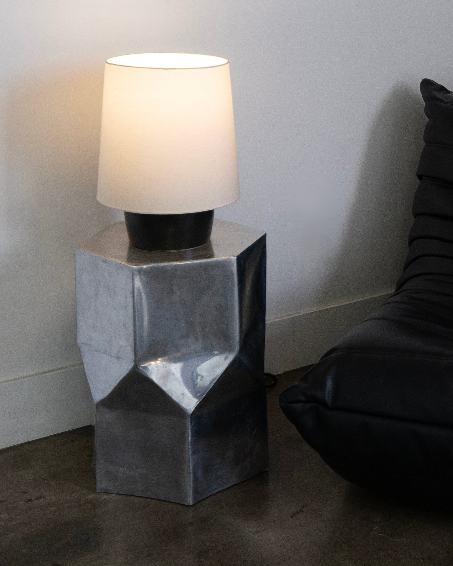 Dan Table Lamp