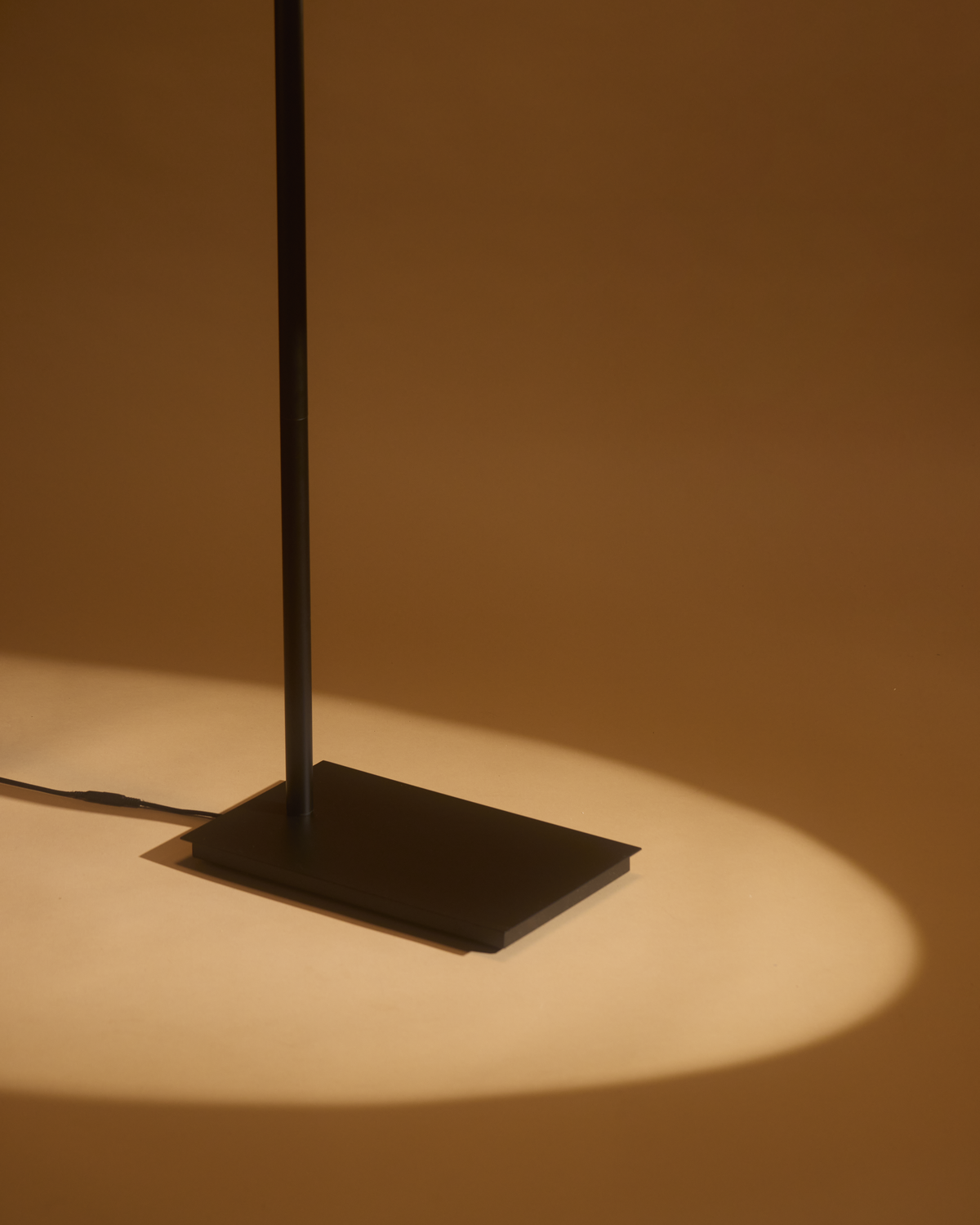 Linden Floor Lamp