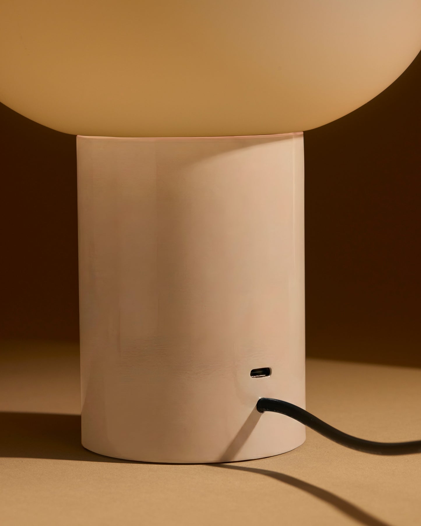 Ivy Table Lamp