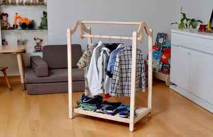 KIDS CLOSET | Montessori Wooden Kids Clothing Rack - Disselt Designs