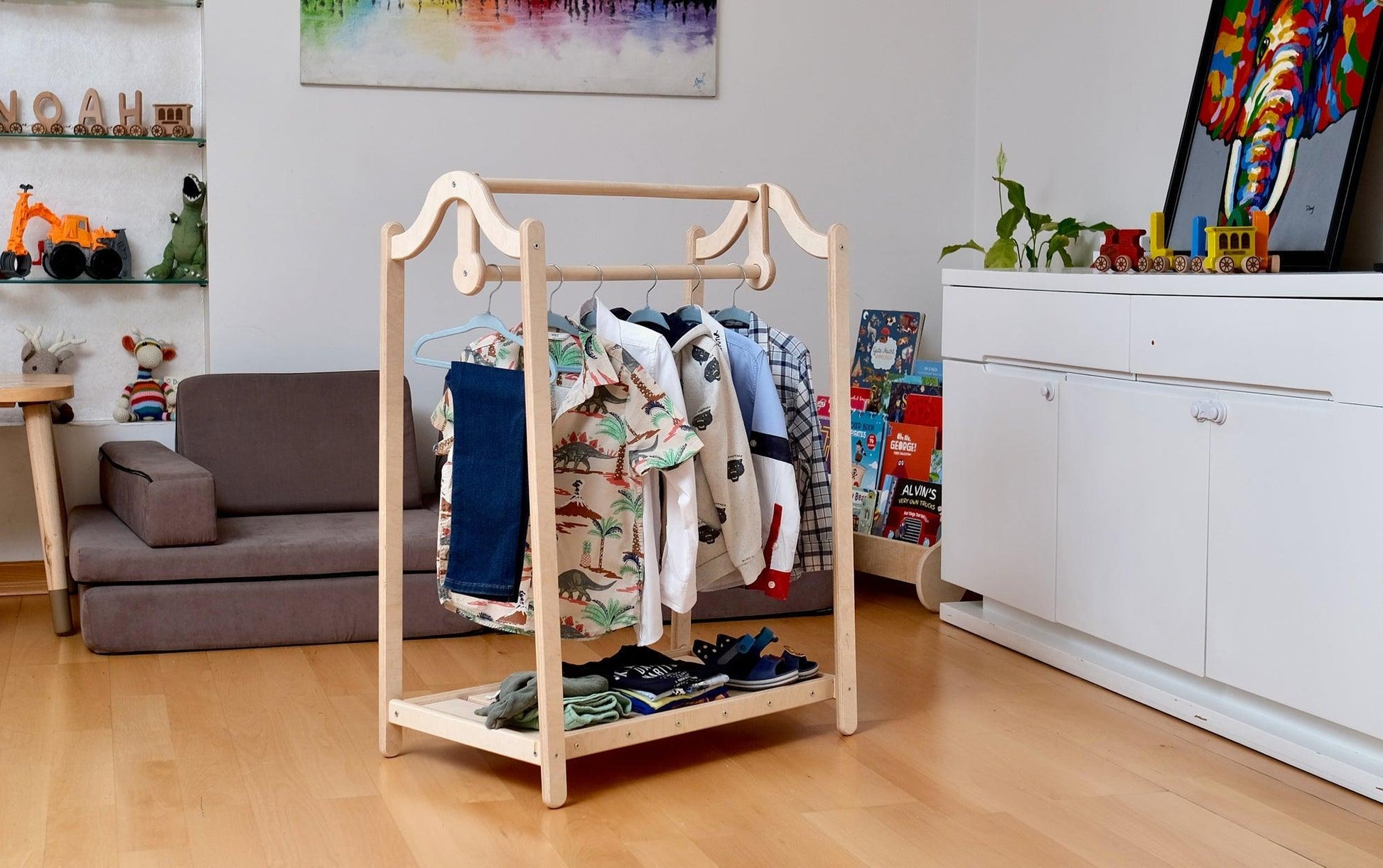 KIDS CLOSET | Montessori Wooden Kids Clothing Rack - Disselt Designs