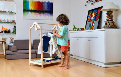 KIDS CLOSET | Montessori Wooden Kids Clothing Rack - Disselt Designs