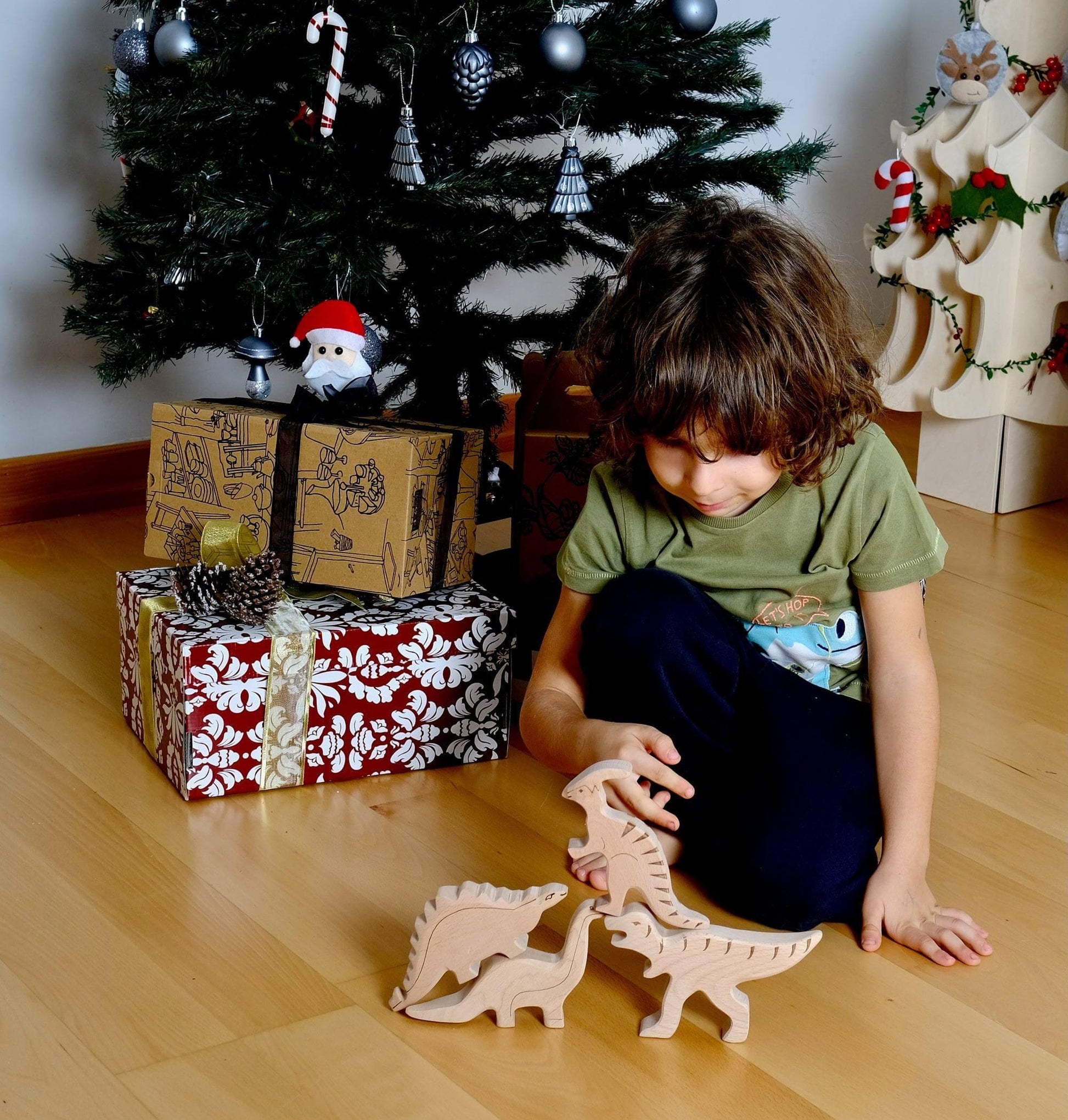 KIDS DINO | Wooden Dinosaur Set - Disselt Designs