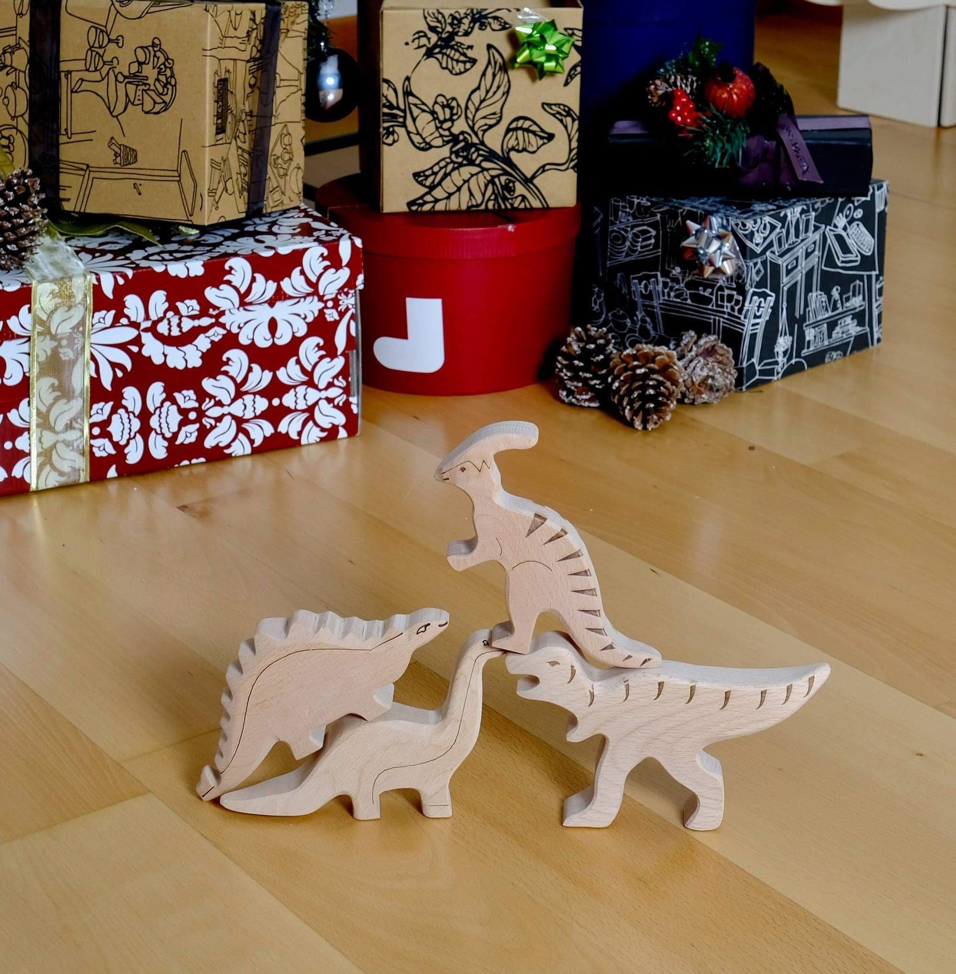 KIDS DINO | Wooden Dinosaur Set - Disselt Designs