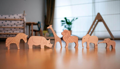 KIDS SAFARI | 6-Piece Wooden Safari Animals Set - Disselt Designs